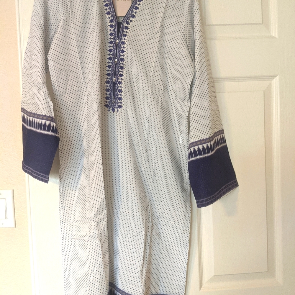 Chinyere neck embroided shirt new